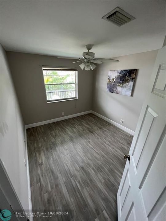 For Rent: $2,500 (3 beds, 2 baths, 1079 Square Feet)