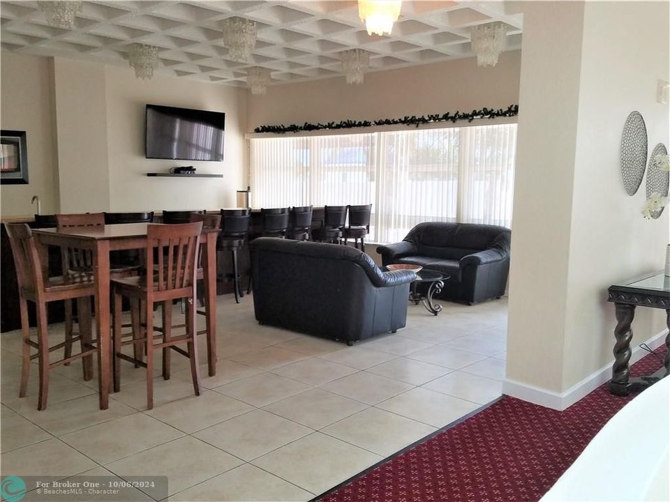 For Rent: $3,995 (2 beds, 2 baths, 1499 Square Feet)