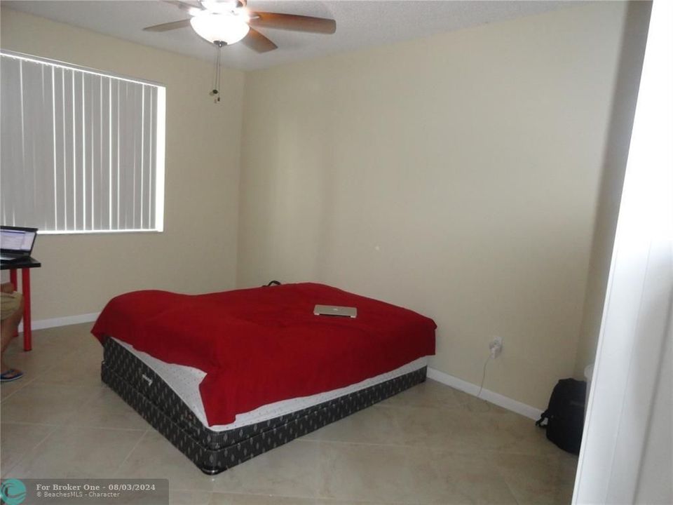 For Rent: $2,250 (2 beds, 2 baths, 1183 Square Feet)