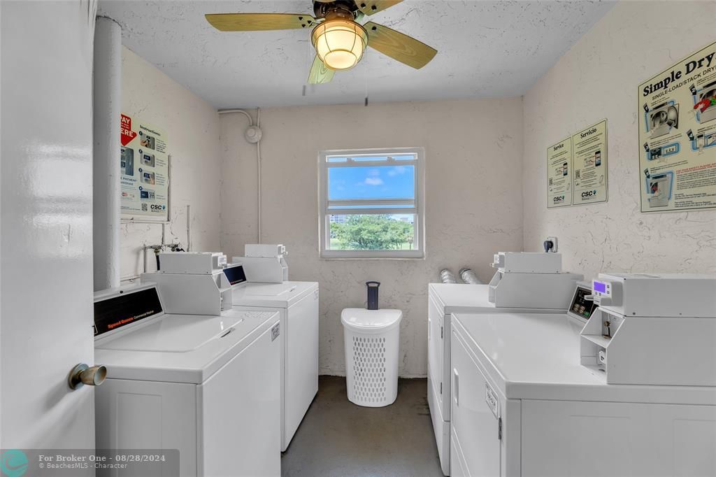 For Sale: $230,000 (2 beds, 2 baths, 1150 Square Feet)