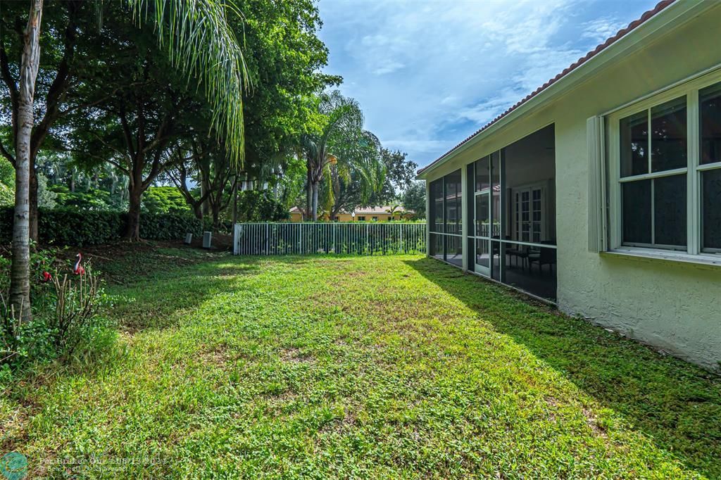 For Sale: $829,000 (4 beds, 2 baths, 1876 Square Feet)