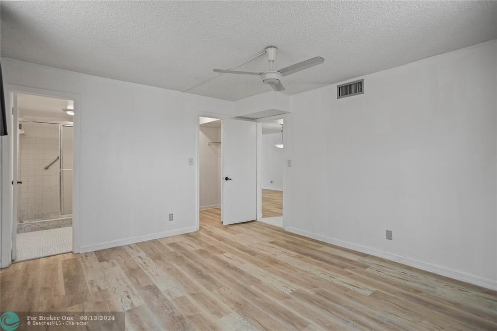 For Rent: $1,900 (2 beds, 2 baths, 1170 Square Feet)