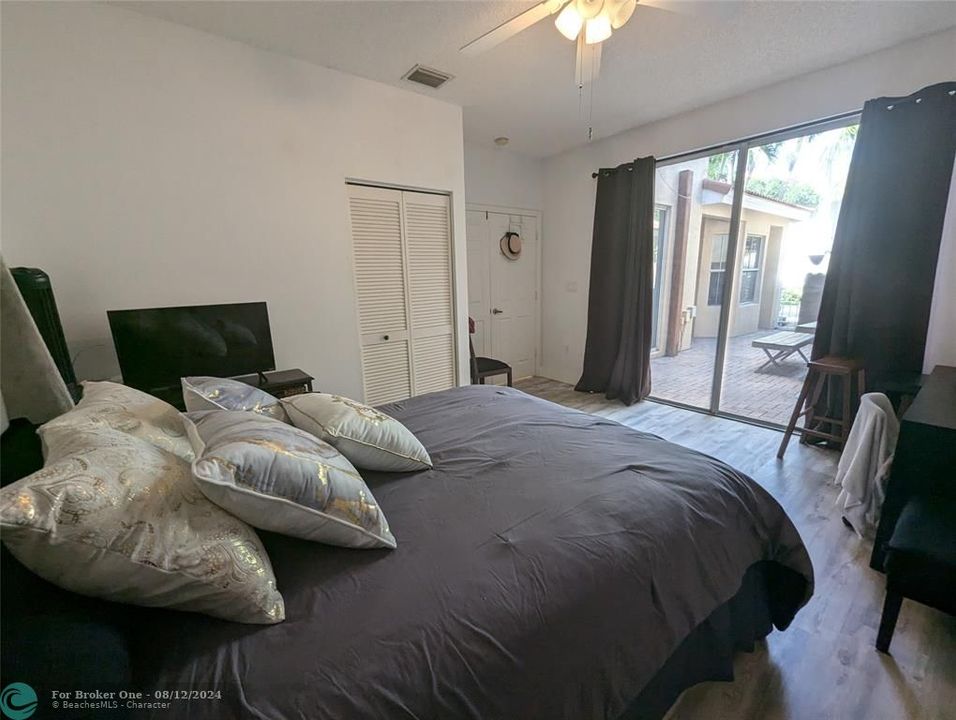 For Rent: $3,200 (3 beds, 3 baths, 1604 Square Feet)