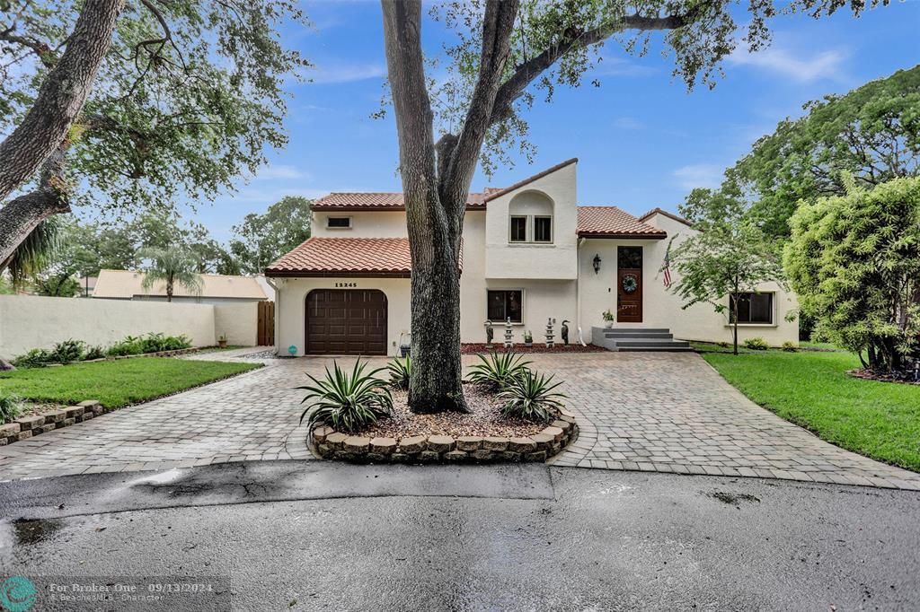 Active With Contract: $699,000 (3 beds, 2 baths, 1960 Square Feet)