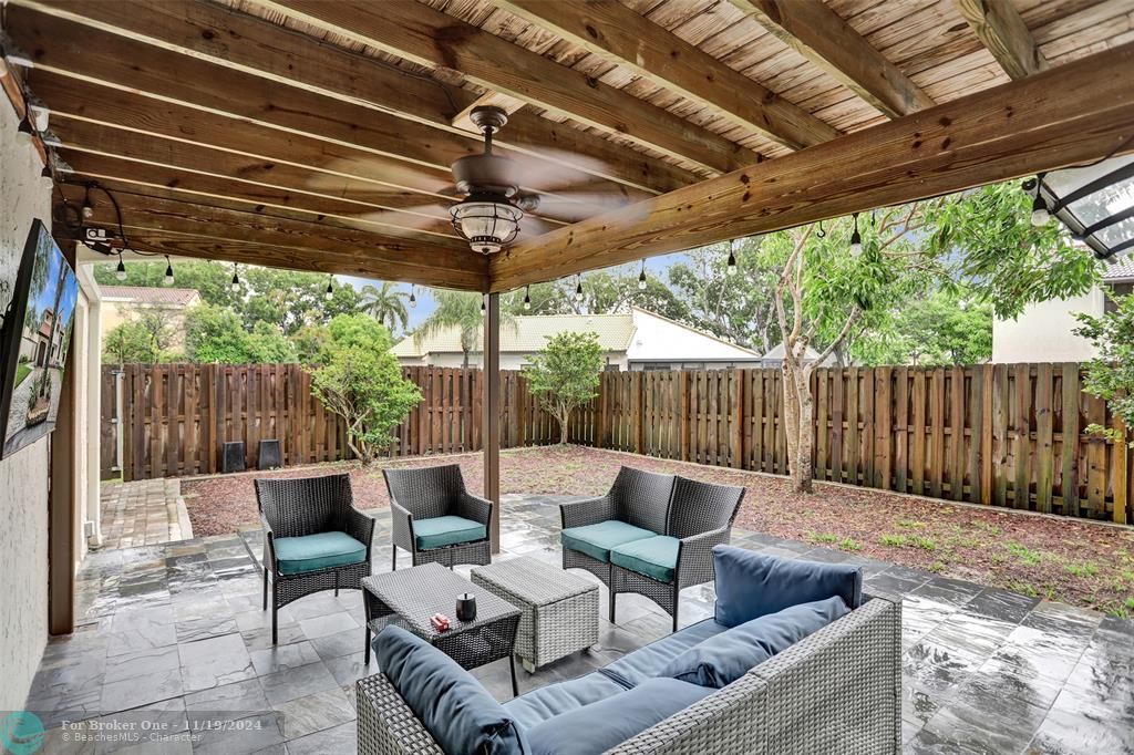 Active With Contract: $699,000 (3 beds, 2 baths, 1960 Square Feet)