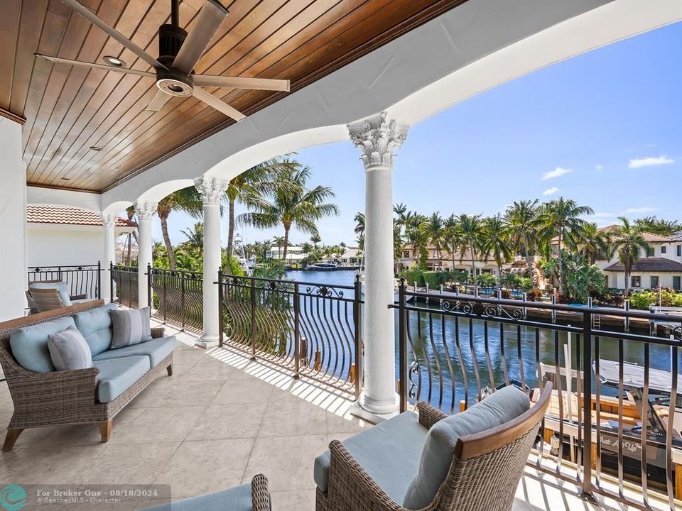 For Sale: $7,950,000 (6 beds, 7 baths, 6823 Square Feet)