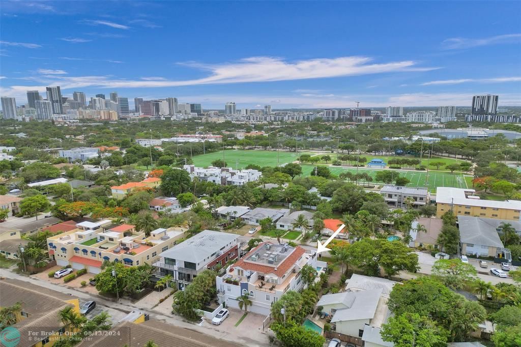 For Sale: $1,250,000 (3 beds, 3 baths, 2456 Square Feet)