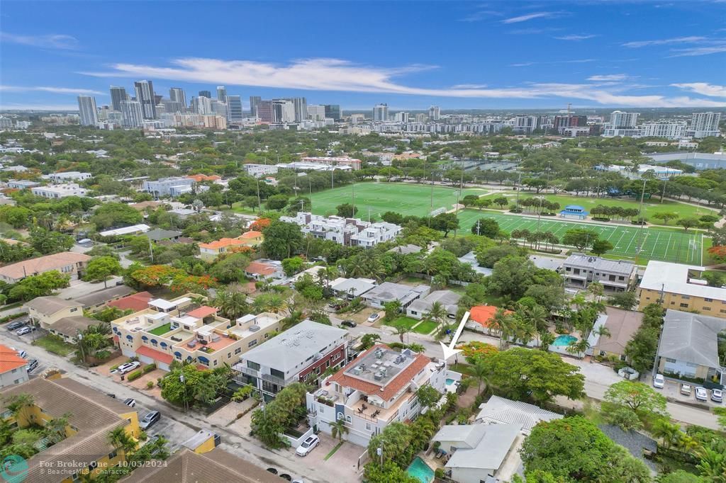 For Sale: $1,250,000 (3 beds, 3 baths, 2456 Square Feet)