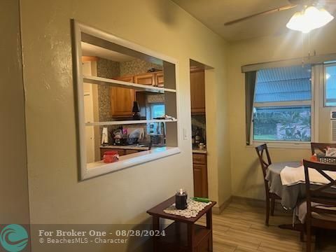 Vendido Recientemente: $439,000 (3 camas, 1 baños, 1084 Pies cuadrados)