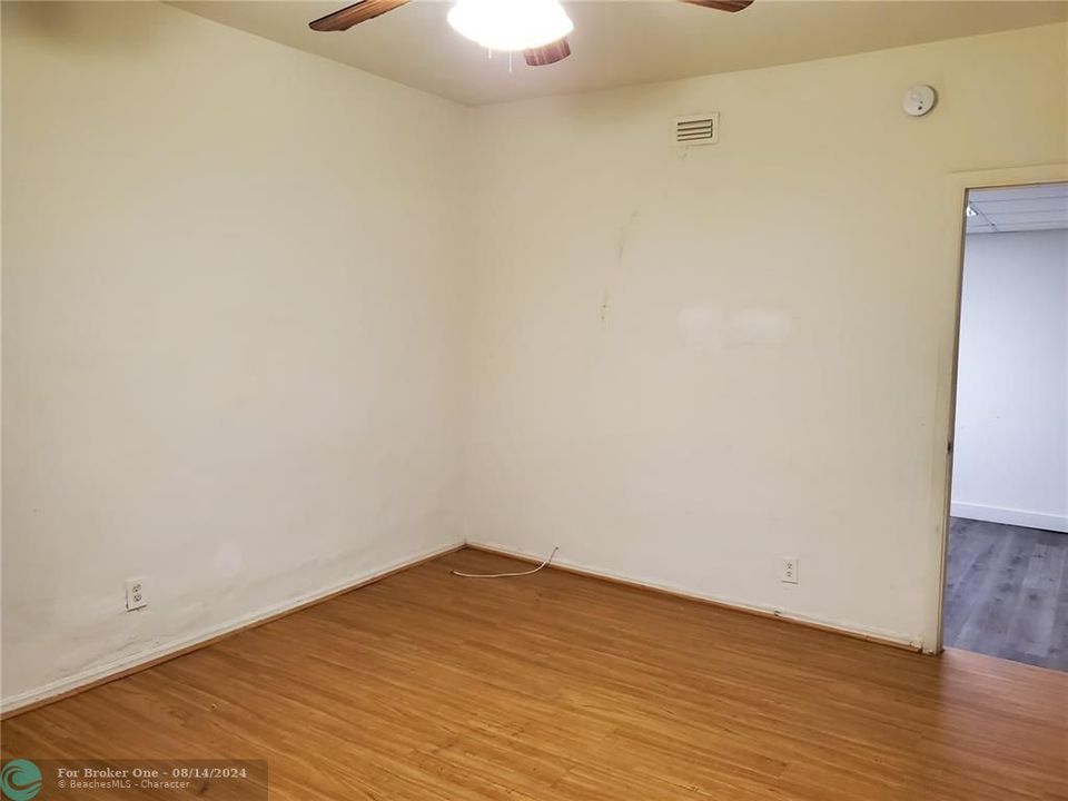 For Rent: $1,695 (1 beds, 1 baths, 0 Square Feet)