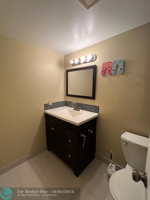 For Sale: $245,000 (2 beds, 2 baths, 1190 Square Feet)