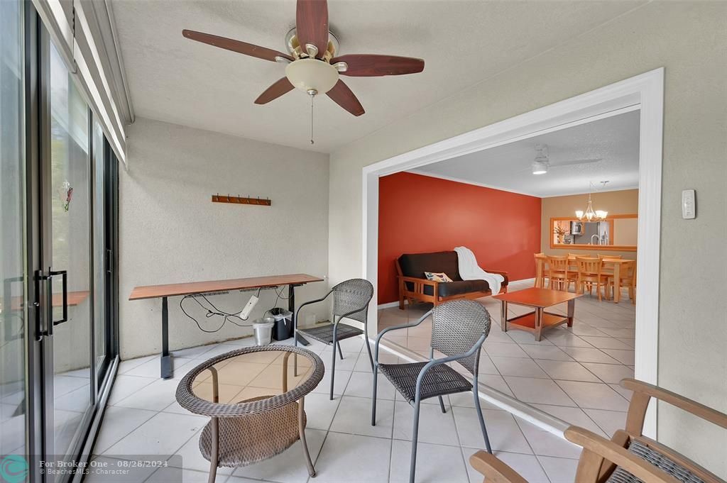 For Sale: $289,000 (2 beds, 2 baths, 1399 Square Feet)