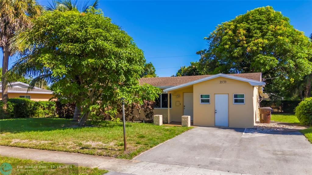 Active With Contract: $450,000 (3 beds, 2 baths, 1542 Square Feet)