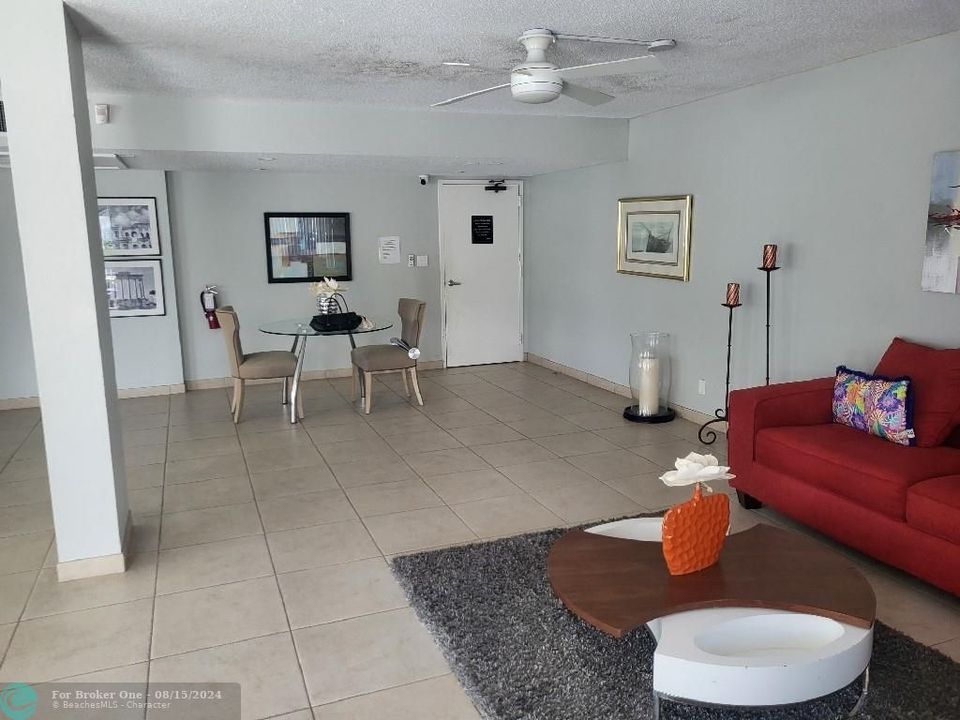 For Rent: $2,000 (1 beds, 1 baths, 0 Square Feet)