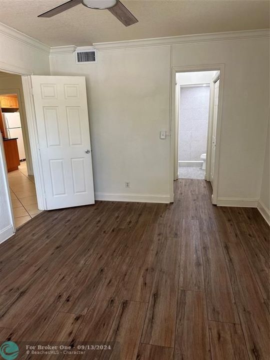 For Rent: $1,800 (1 beds, 1 baths, 710 Square Feet)