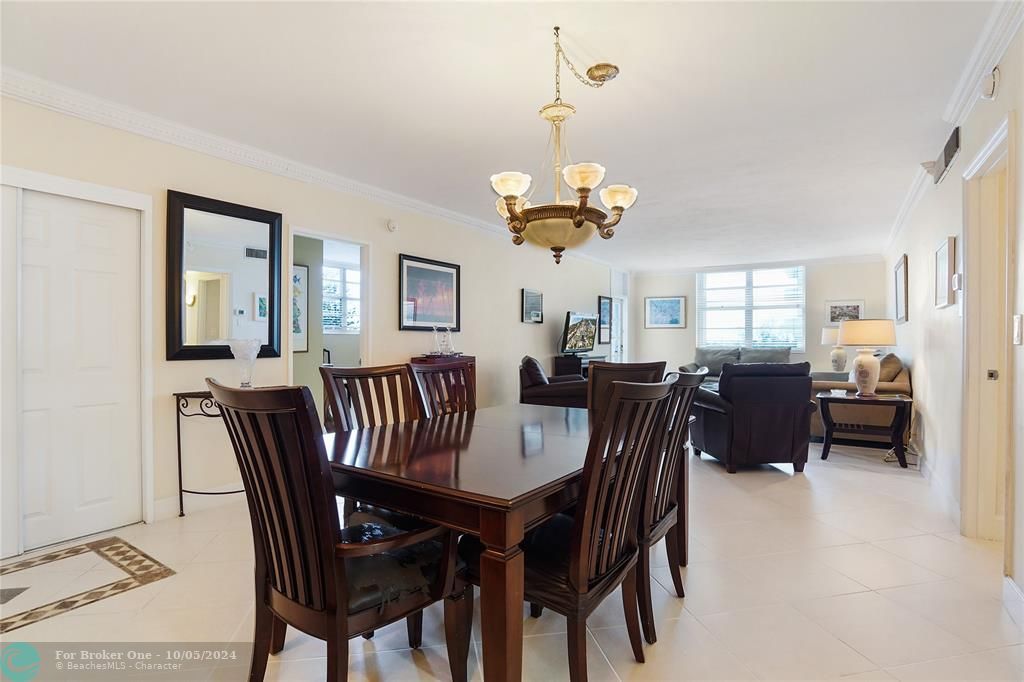 For Sale: $489,900 (2 beds, 2 baths, 1350 Square Feet)