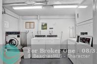 For Sale: $174,900 (2 beds, 2 baths, 975 Square Feet)