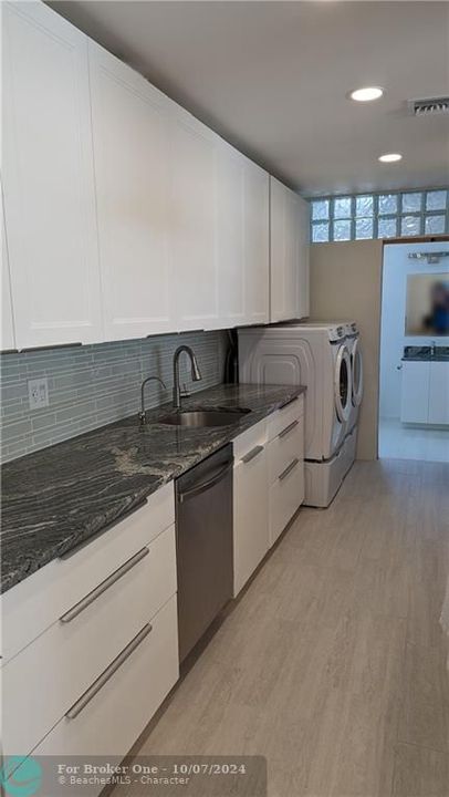 For Sale: $349,000 (2 beds, 2 baths, 1080 Square Feet)