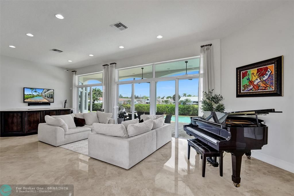 For Sale: $4,999,995 (7 beds, 6 baths, 5664 Square Feet)