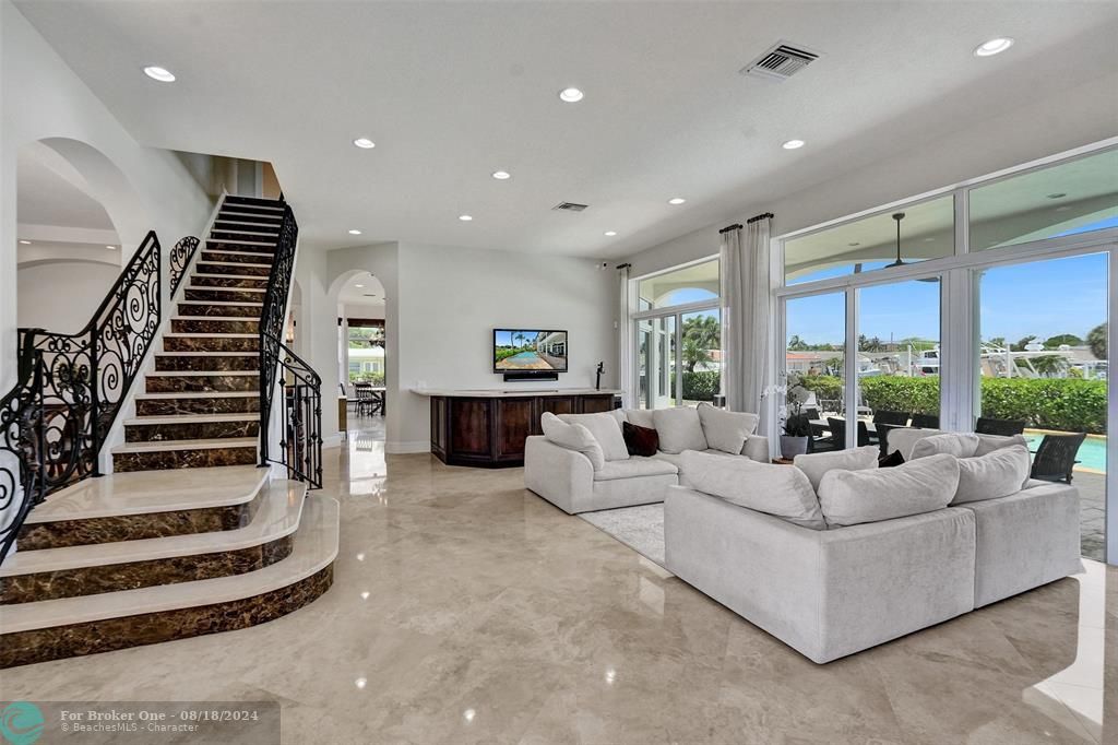 For Sale: $4,999,995 (7 beds, 6 baths, 5664 Square Feet)