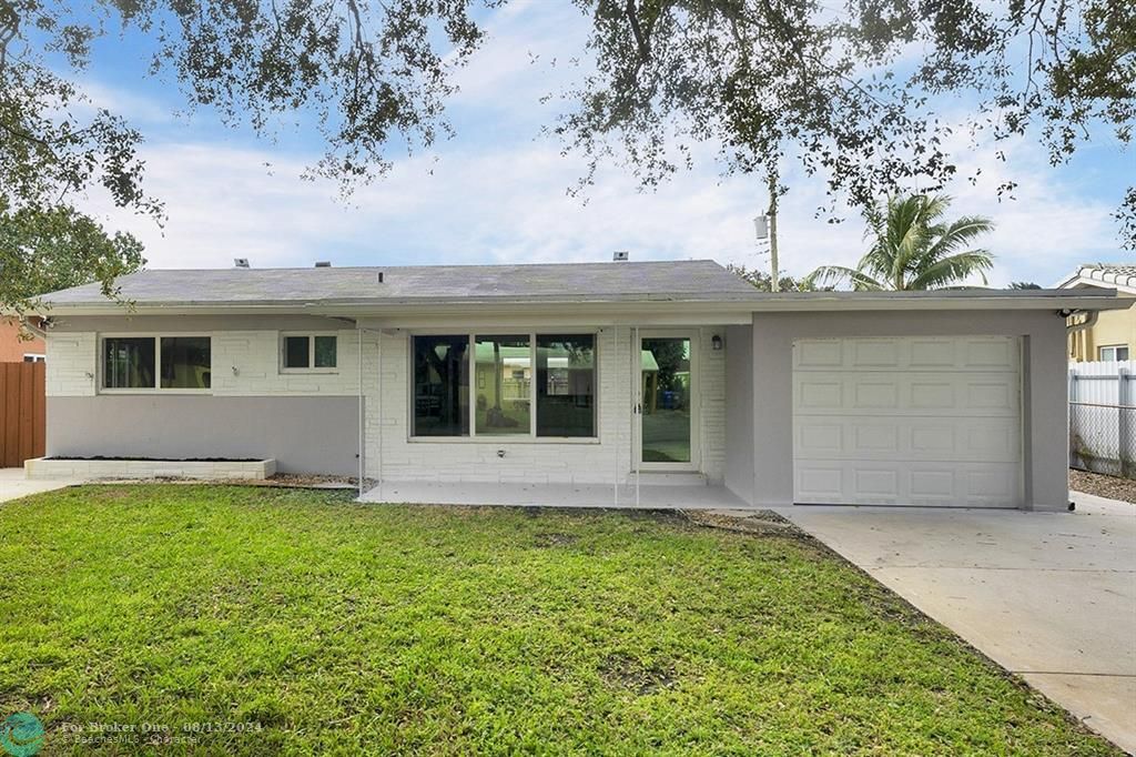 Recently Sold: $520,000 (3 beds, 2 baths, 1743 Square Feet)