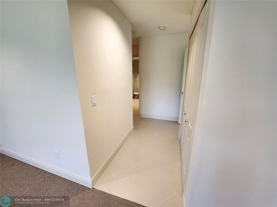 Active With Contract: $2,250 (2 beds, 2 baths, 1216 Square Feet)