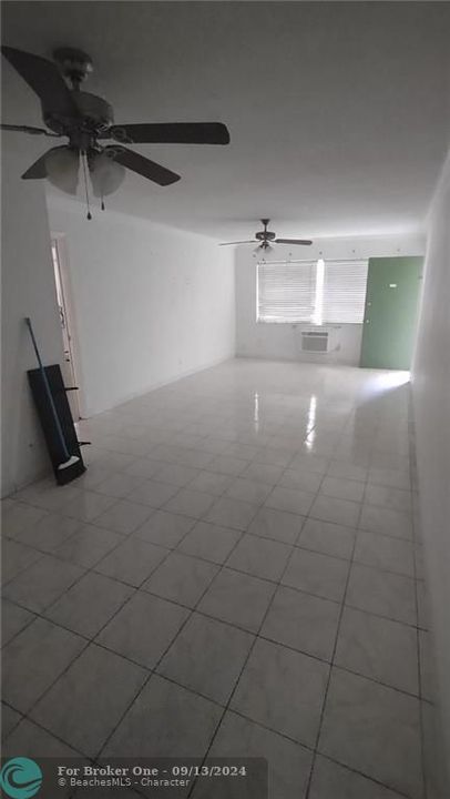 Vendido Recientemente: $220,000 (2 camas, 1 baños, 840 Pies cuadrados)