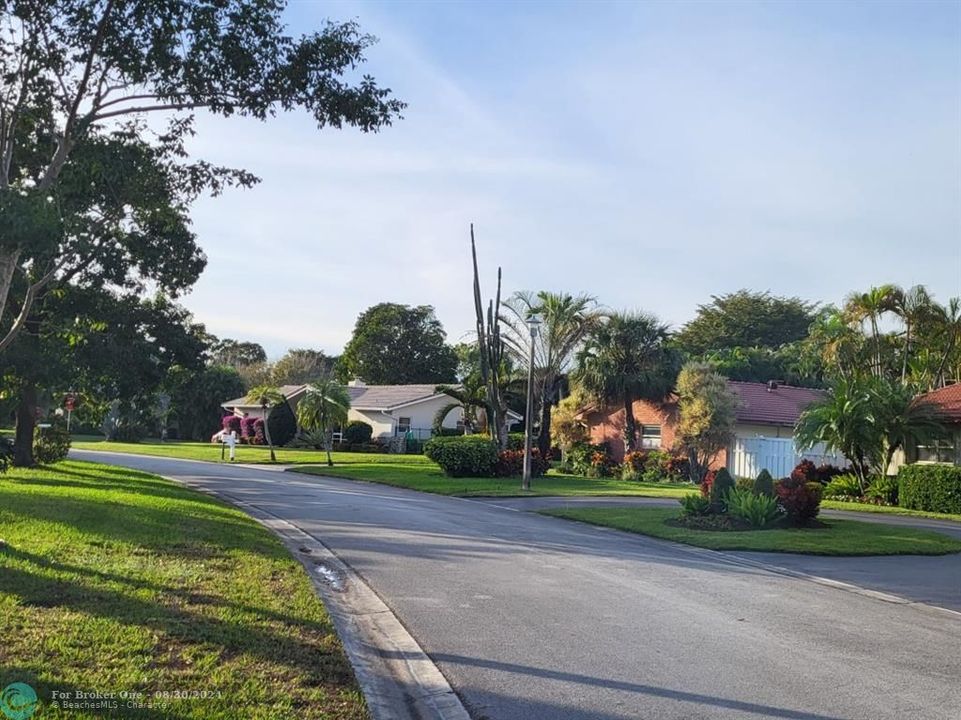 For Sale: $649,900 (3 beds, 2 baths, 2196 Square Feet)