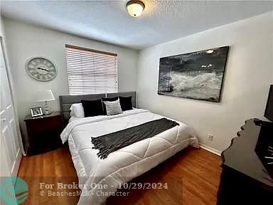 For Sale: $375,000 (3 beds, 2 baths, 1406 Square Feet)