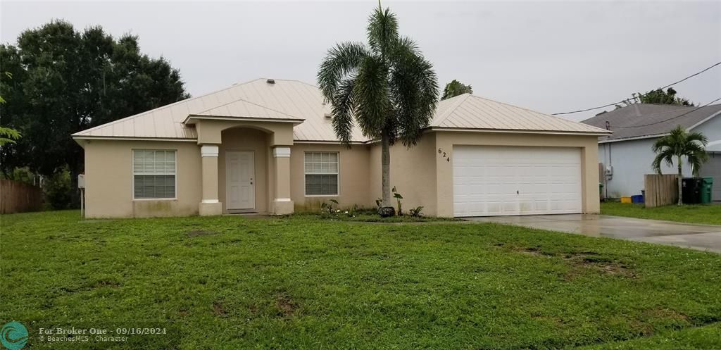 For Rent: $2,650 (4 beds, 2 baths, 2093 Square Feet)