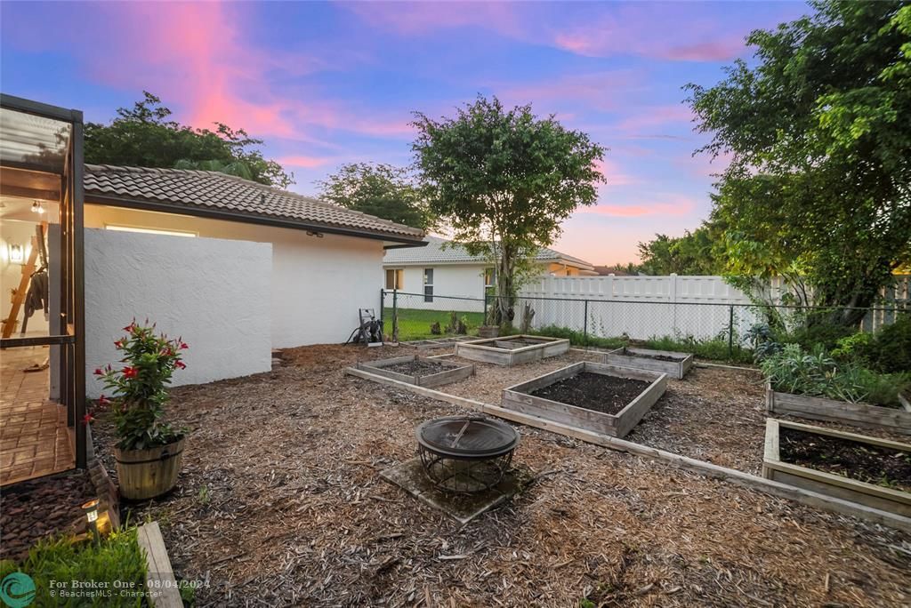 Active With Contract: $744,900 (4 beds, 2 baths, 2331 Square Feet)