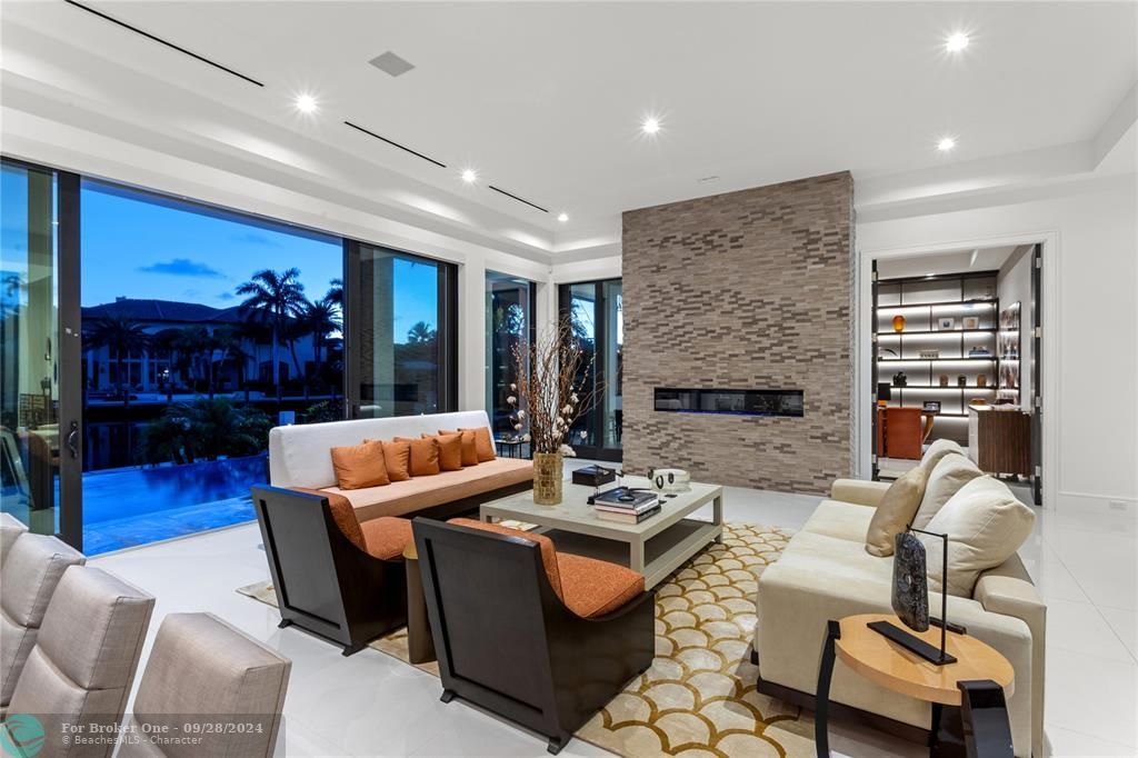 For Sale: $6,950,000 (5 beds, 7 baths, 5330 Square Feet)