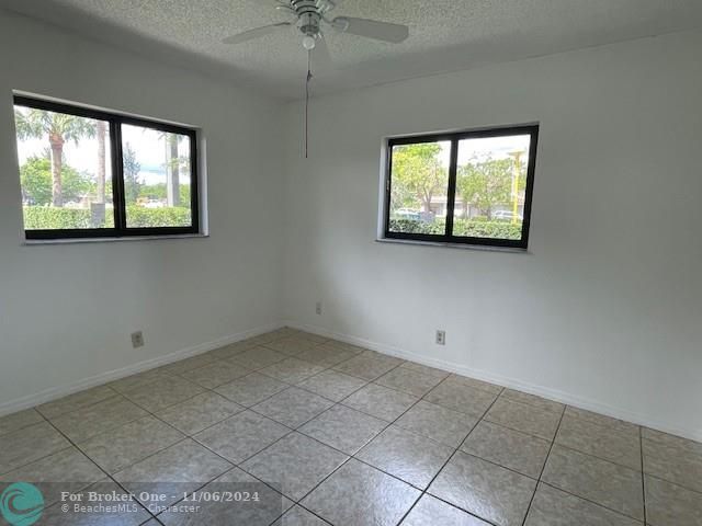 Recently Sold: $2,000 (2 beds, 1 baths, 900 Square Feet)