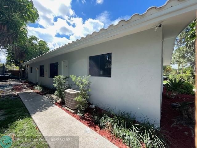 Recently Sold: $2,000 (2 beds, 1 baths, 900 Square Feet)