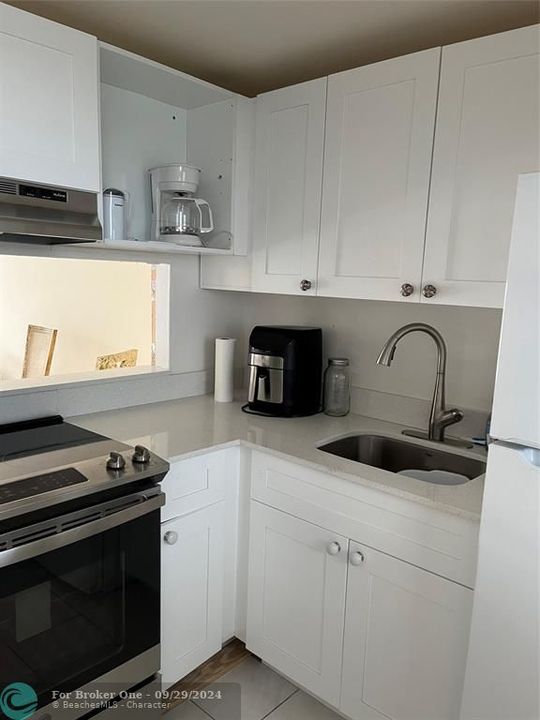 For Rent: $1,675 (1 beds, 1 baths, 777 Square Feet)