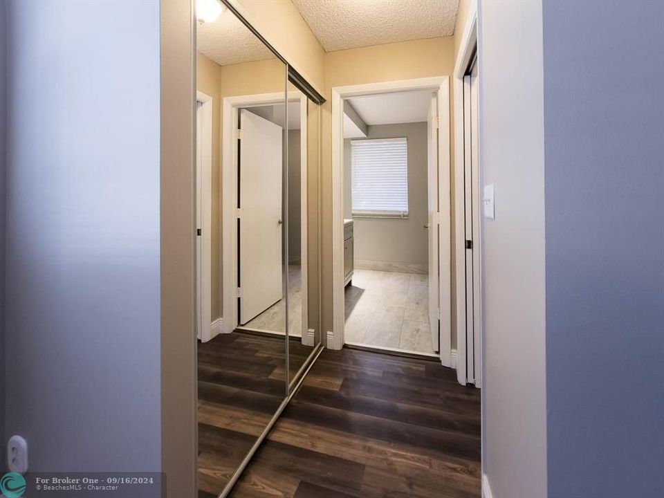 Active With Contract: $3,350 (3 beds, 2 baths, 1666 Square Feet)