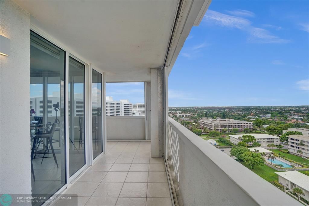 For Sale: $1,250,000 (3 beds, 2 baths, 2006 Square Feet)