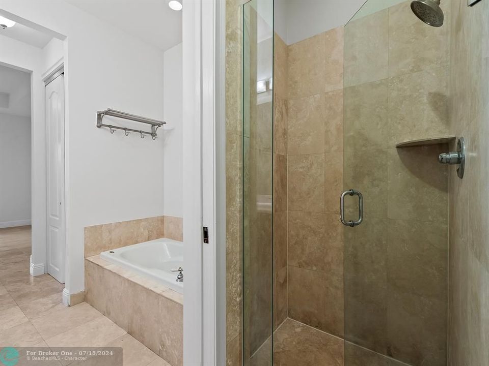 待售: $689,900 (3 贝兹, 3 浴室, 1994 平方英尺)