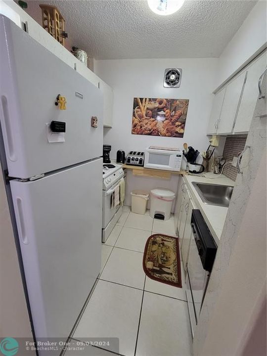 For Sale: $92,000 (1 beds, 1 baths, 625 Square Feet)