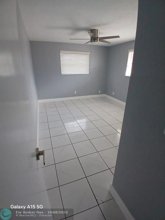 For Rent: $1,850 (1 beds, 1 baths, 800 Square Feet)