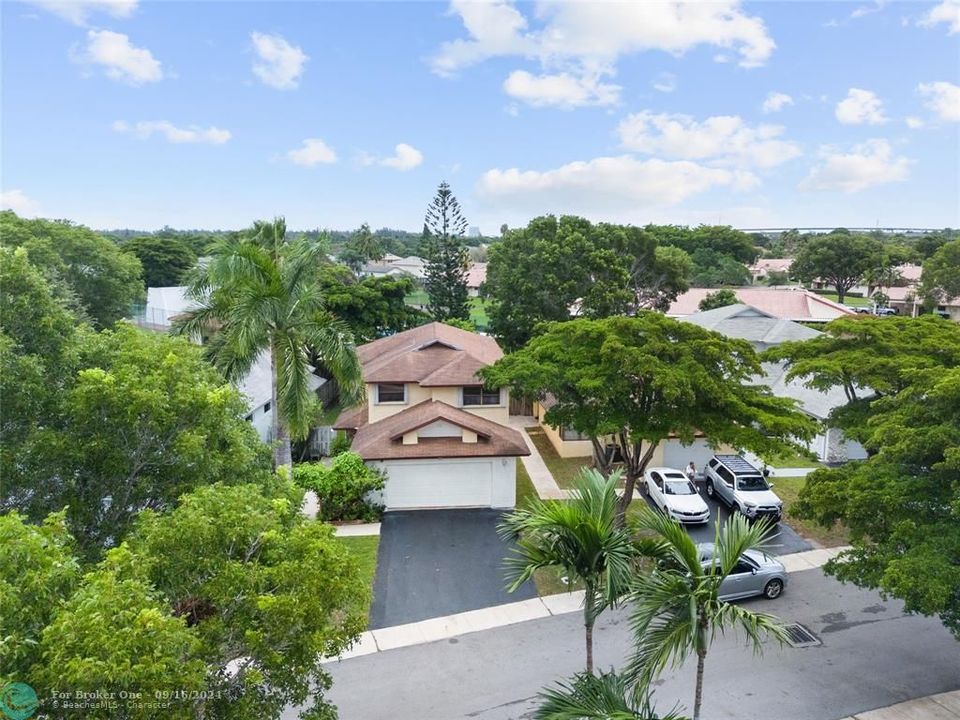 For Sale: $628,000 (3 beds, 2 baths, 2034 Square Feet)