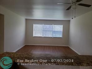 For Rent: $2,200 (3 beds, 2 baths, 1000 Square Feet)