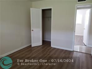 For Rent: $2,200 (3 beds, 2 baths, 1000 Square Feet)
