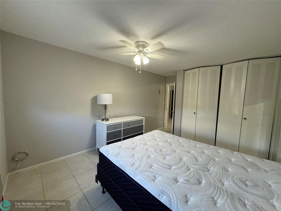 For Rent: $1,525 (1 beds, 1 baths, 680 Square Feet)