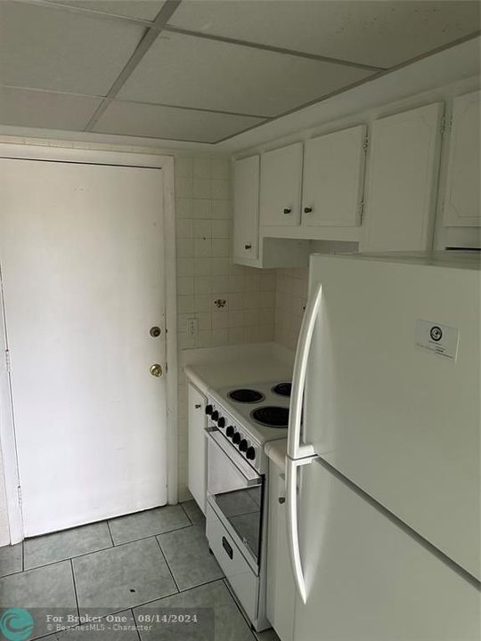 For Rent: $1,600 (1 beds, 1 baths, 640 Square Feet)