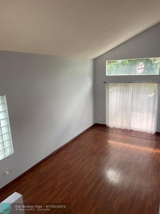 For Rent: $5,050 (4 beds, 2 baths, 2274 Square Feet)