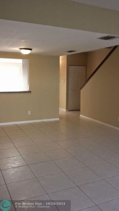 For Rent: $2,700 (3 beds, 2 baths, 1512 Square Feet)