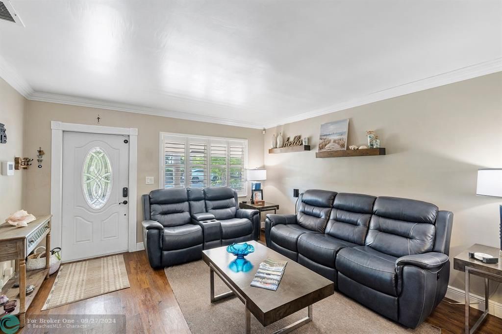 Active With Contract: $950,000 (0 beds, 0 baths, 2698 Square Feet)