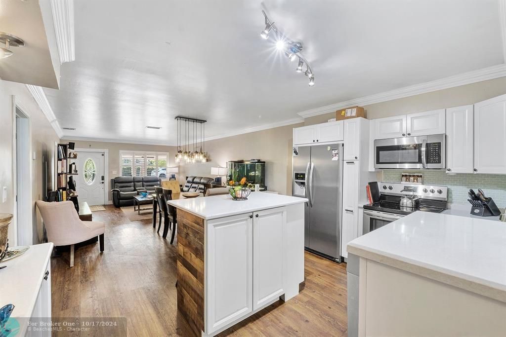 Active With Contract: $950,000 (0 beds, 0 baths, 2698 Square Feet)