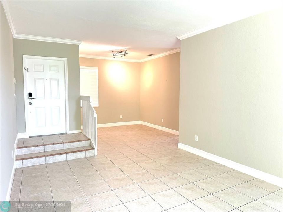 For Rent: $3,300 (3 beds, 2 baths, 1800 Square Feet)